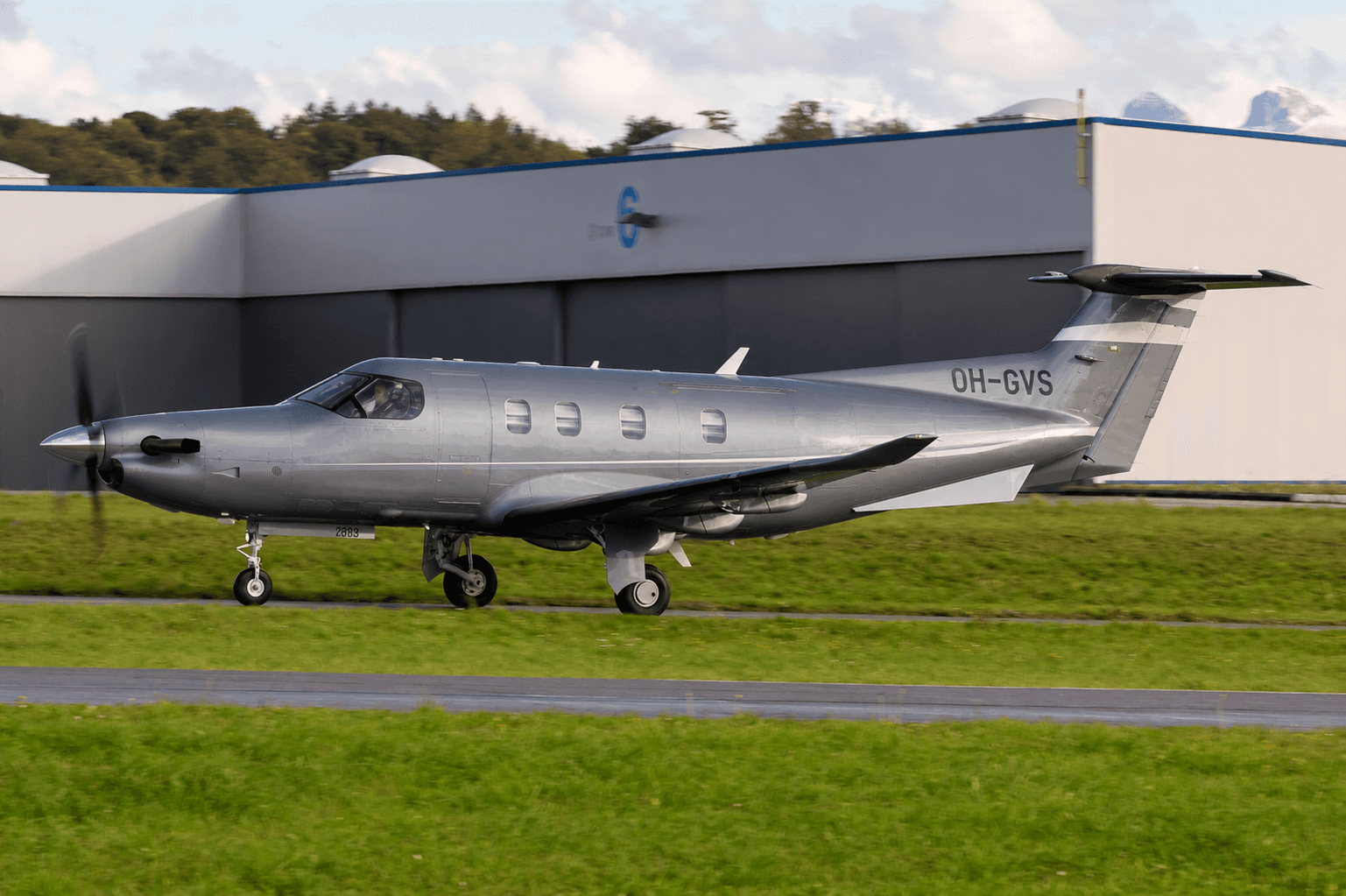 Pilatus PC-12 exterior