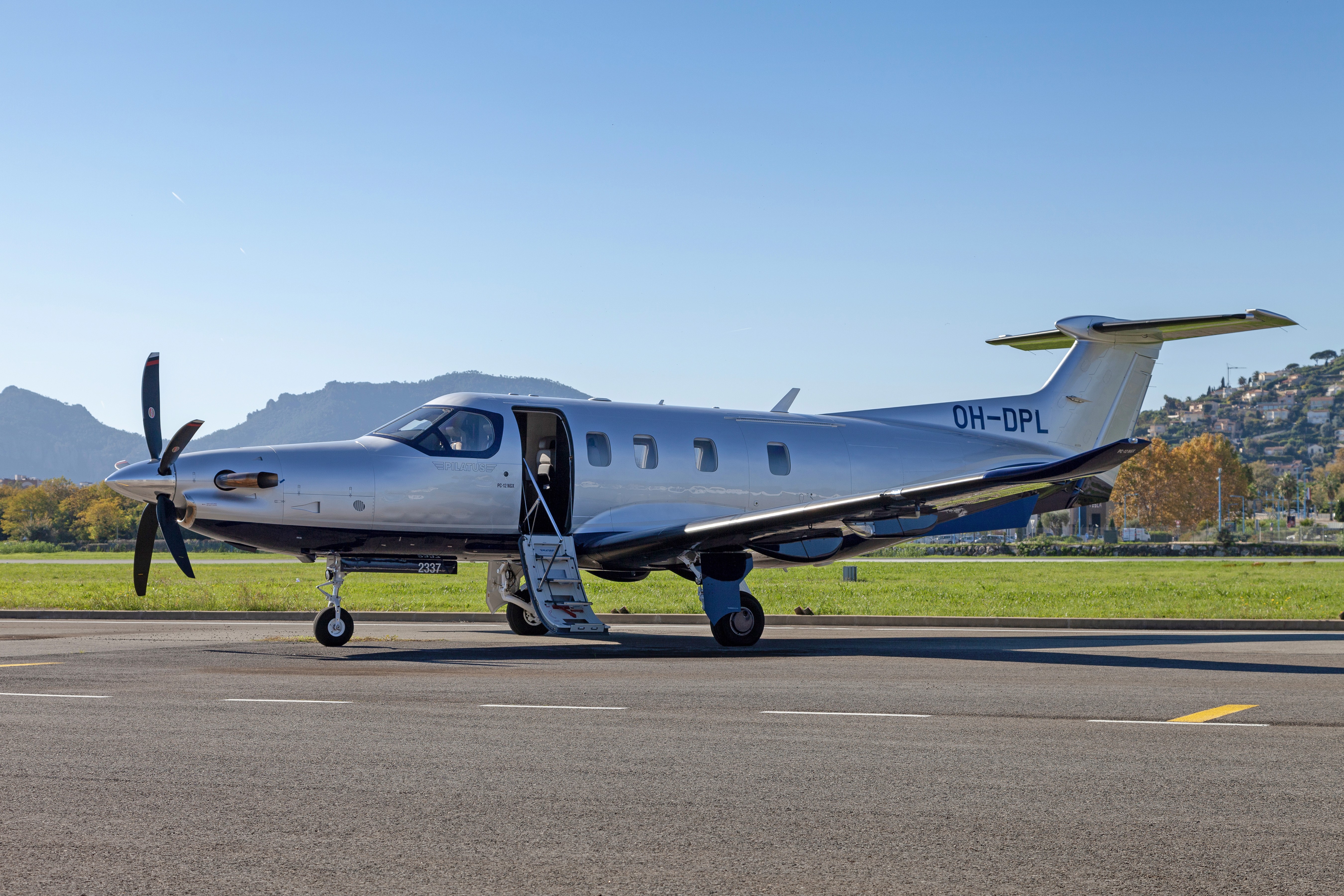 Pilatus PC-12 exterior