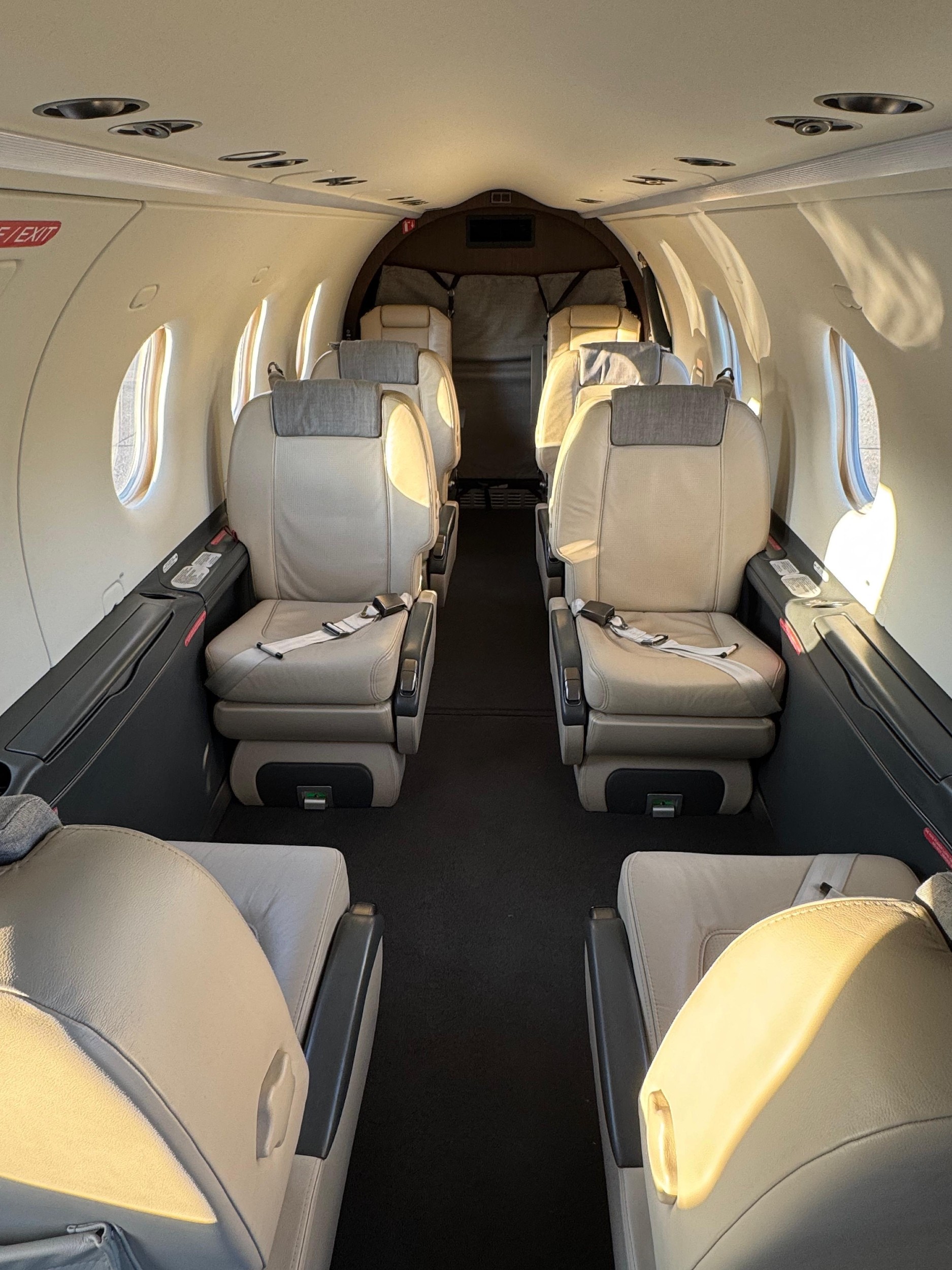 Pilatus PC-12 interior